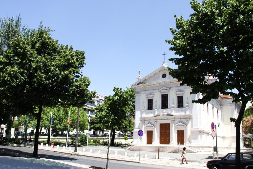 Shangri-La Hostel Anjos Lisboa Eksteriør bilde